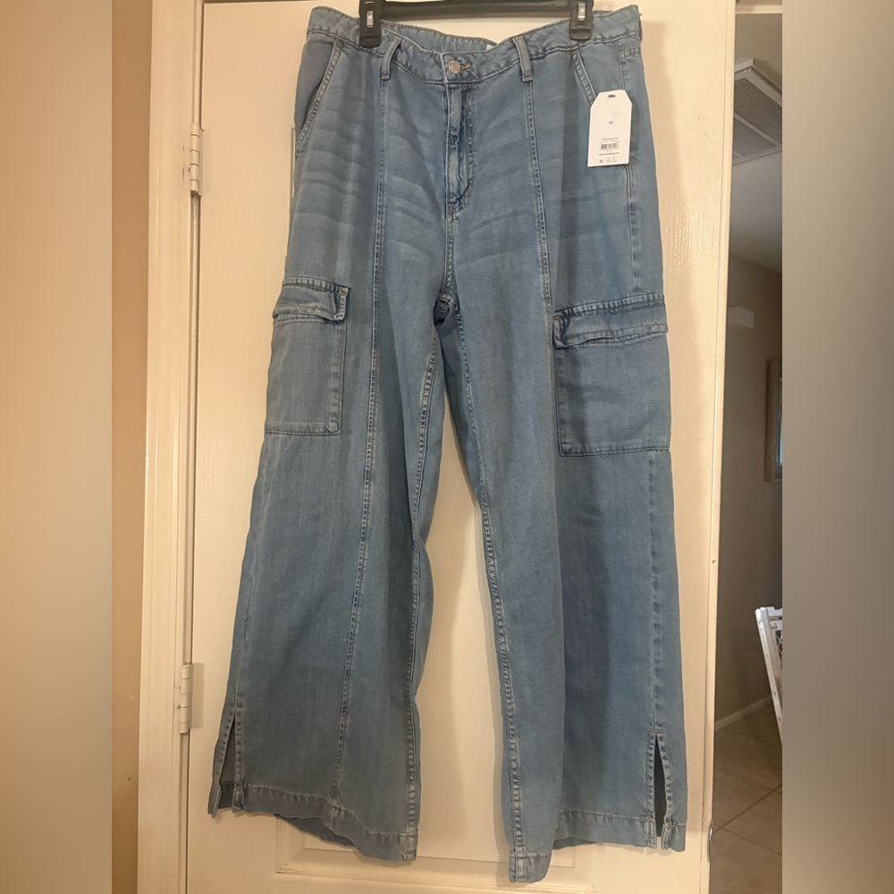 Women's Light Blue Cargo Jeans - Picture 2 of 6